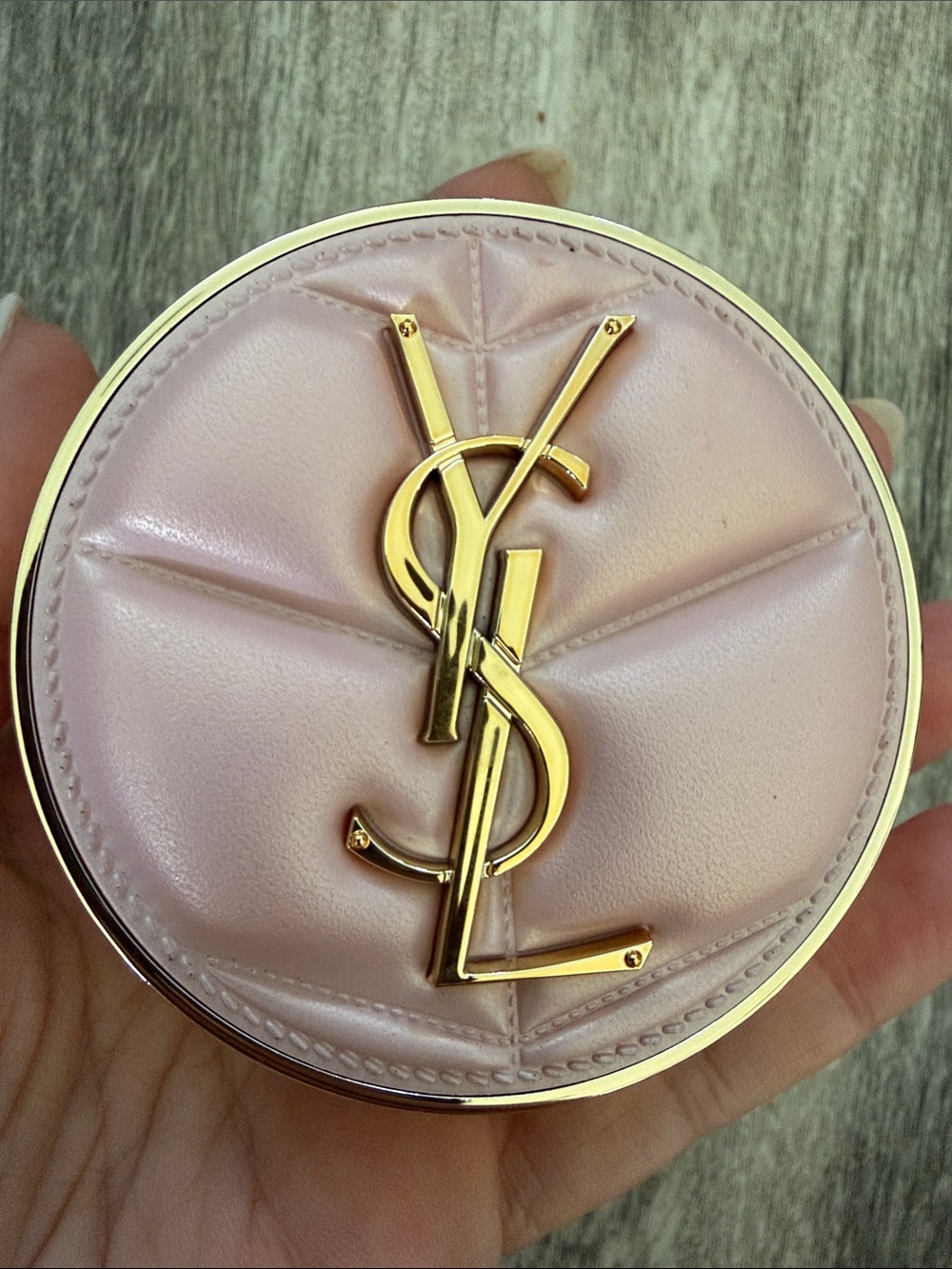 Yves Saint Laurent cushion foundation in ln1. New product